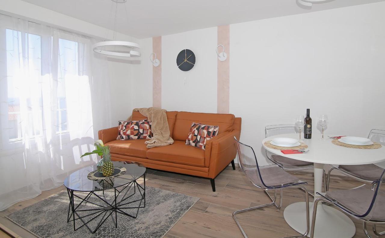Blue Cliff Apartment ドゥブロブニク エクステリア 写真