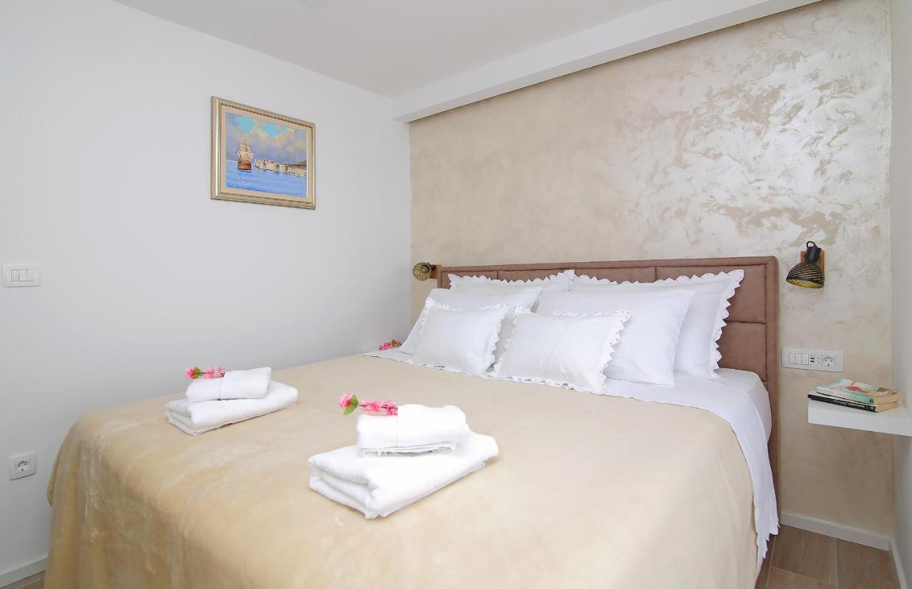 Blue Cliff Apartment ドゥブロブニク エクステリア 写真